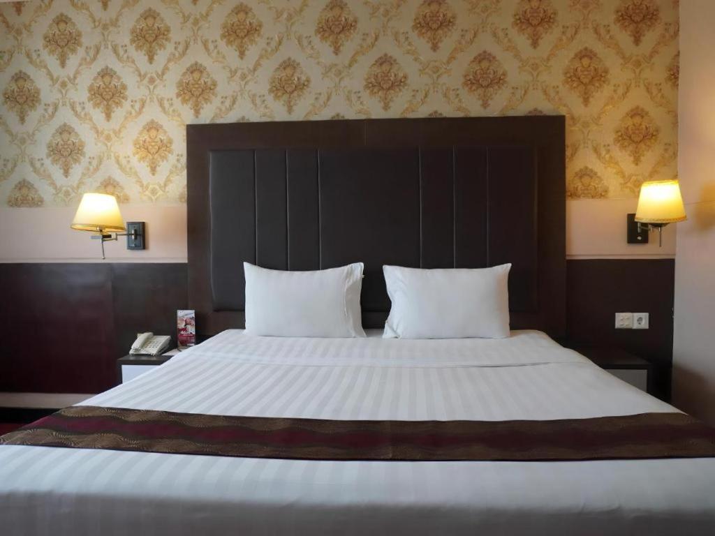 Grand Antares Hotel Μεντάν Εξωτερικό φωτογραφία
