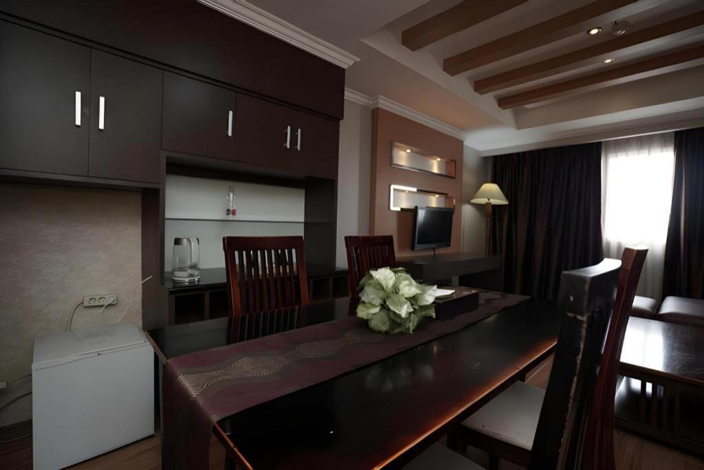 Grand Antares Hotel Μεντάν Εξωτερικό φωτογραφία