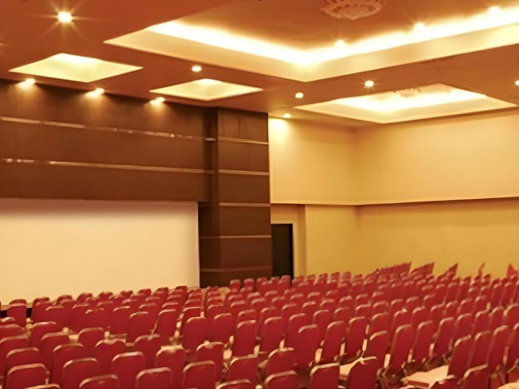 Grand Antares Hotel Μεντάν Εξωτερικό φωτογραφία
